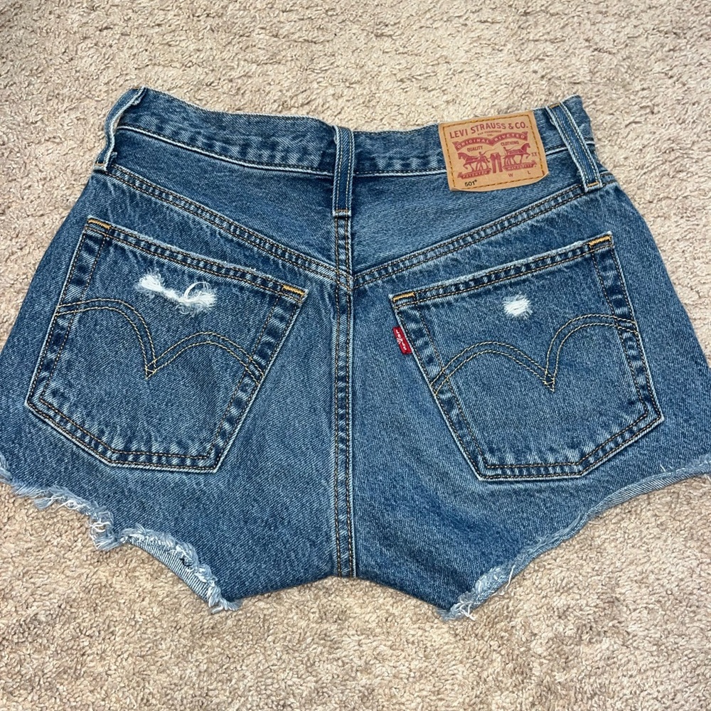 501 Levi shorts size 24